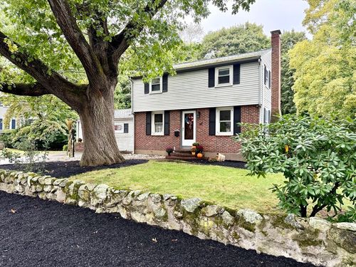 38 Lantern Ln, Abington, MA, 02351-2034 | Card Image