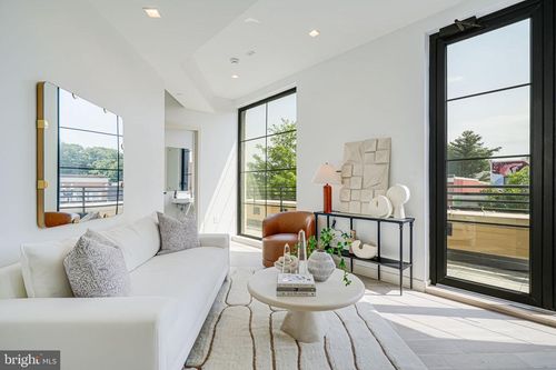 2901 Newark St Nw, WASHINGTON, DC, 20008-3339 | Card Image