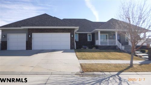 3615 Maple Drive, Scottsbluff, NE, 69361-0000 | Card Image