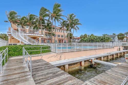 149 Harbors Way, Boynton Beach, FL, 33435-2400 | Card Image