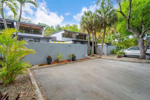 6448 Windmill Gate Rd, Miami Lakes, FL, 33014-6024 | Card Image