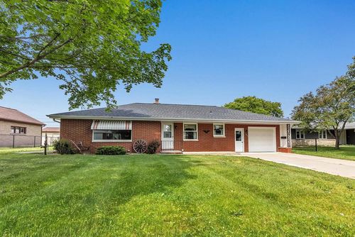 1107 Main Street, LUXEMBURG, WI, 54217 | Card Image