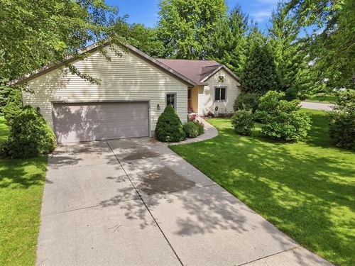 800 Sunset Drive, Cottage Grove, WI, 53527 | Card Image
