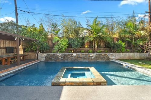 5610 W Carson St, Torrance, CA, 90503-6214 | Card Image