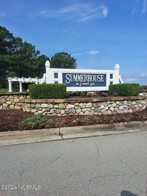 213 Marshside Ldg, Holly Ridge, NC, 28445-7400 | Card Image