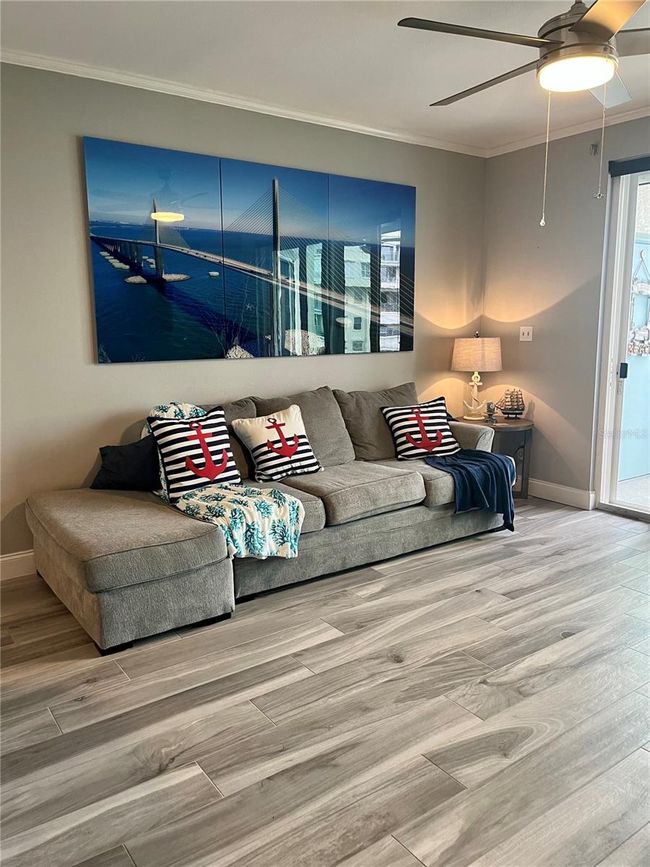 Living Room | Image 5