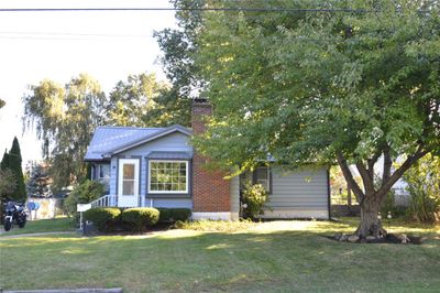 523 Powell Avenue, House other with 2 bedrooms, 1 bathrooms and 2 parking in Erie PA | Image 2