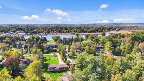 20573 Yonge St, East Gwillimbury, ON, L3Y8W3 | Card Image