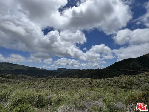 33174 Mulholland Hwy, Malibu, CA, 90265-2433 | Card Image