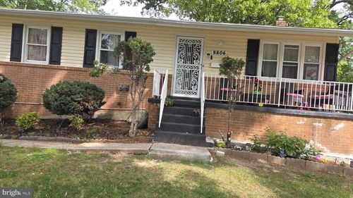 8806 Braeside Dr, LANHAM, MD, 20706-1923 | Card Image