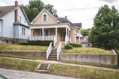 2918 Seneca St, Saint Joseph, MO, 64507-1628 | Card Image