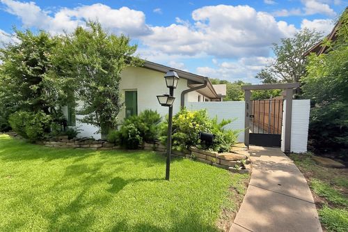 2646 Heatherwood Dr, Dallas, TX, 75228-4228 | Card Image