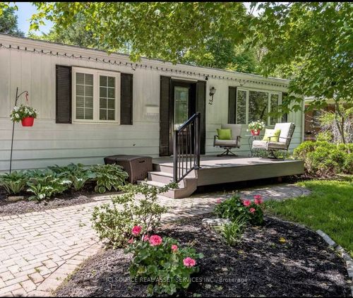 1-22 Garrett Dr, Georgina, ON, L0E1R0 | Card Image
