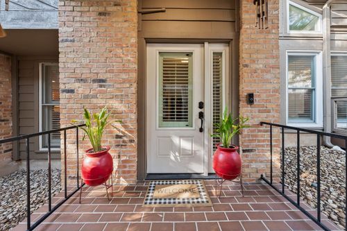 8125 Forest Mesa Dr, Austin, TX, 78759-8746 | Card Image