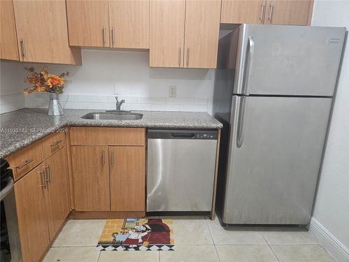 apt-305-5122 Nw 79th Ave, Doral, FL, 33166-4751 | Card Image