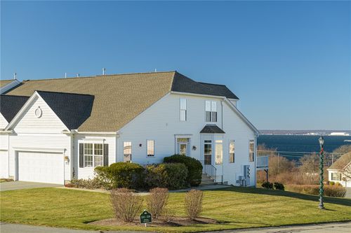 222 Rolling Hill Rd, Portsmouth, RI, 02871-1036 | Card Image