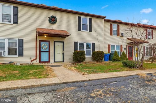 3104 Galaxy Rd, Dover, PA, 17315-4574 | Card Image
