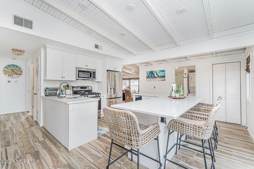 14 Albatross Pt, Bayville, NJ, 08721-3501 | Card Image