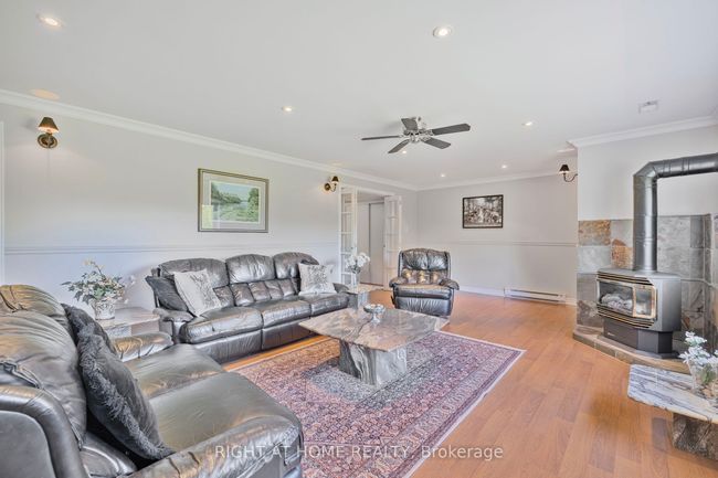 42 Valleyview Rd, House other with 5 bedrooms, 2 bathrooms and 6 parking in Brampton ON | Image 22