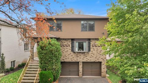 468 Morse Ave, Ridgefield, NJ, 07657-2421 | Card Image