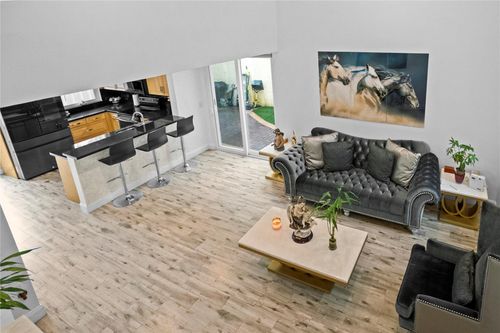 9837 Nw 2nd Ct, Plantation, FL, 33324-7094 | Card Image