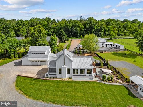 35321 Snake Hill Rd, MIDDLEBURG, VA, 20117-3605 | Card Image