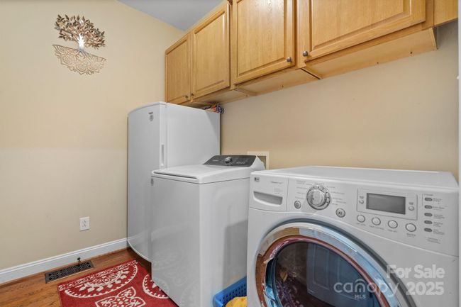 Access to garage through laundry/mudroom on main floor | Image 15