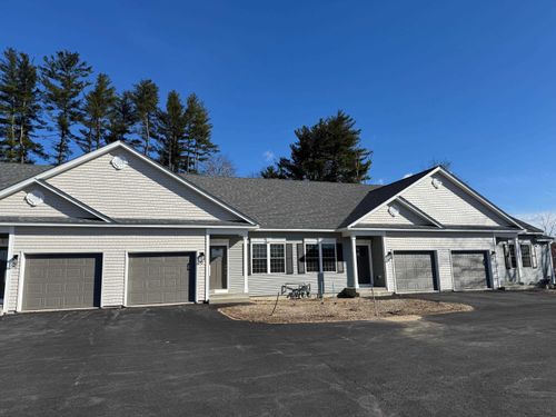 apt-b-7 Martins Ferry Rd, Hooksett, NH, 03106-1021 | Card Image
