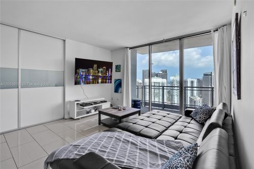4403-90 Sw 3rd Street, Miami, FL, 33130 | Card Image