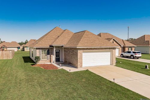 13719 Acacia Ct, Denham Springs, LA, 70726-2331 | Card Image
