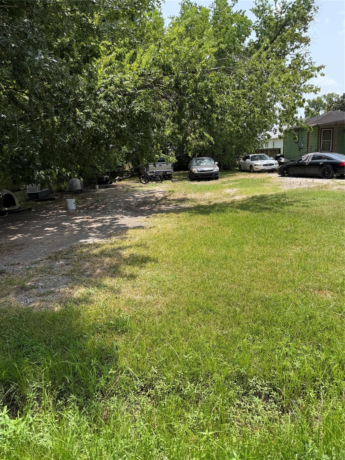 Land in Houston 2