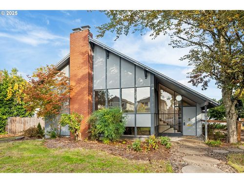 2755 D St Ne, Salem, OR, 97301-1663 | Card Image