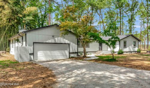 12680 Donna Dr, Laurinburg, NC, 28352-2566 | Card Image