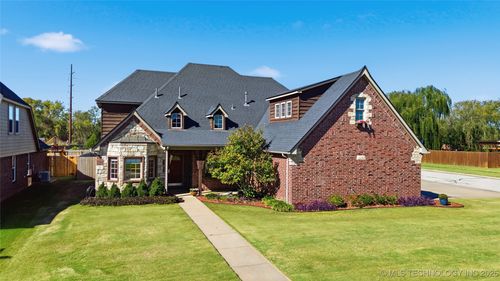 11728 S Willow Pl, Jenks, OK, 74037-4359 | Card Image