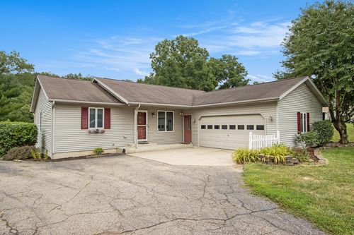 272 Fairway Ct, Plainwell, MI, 49080-9122 | Card Image