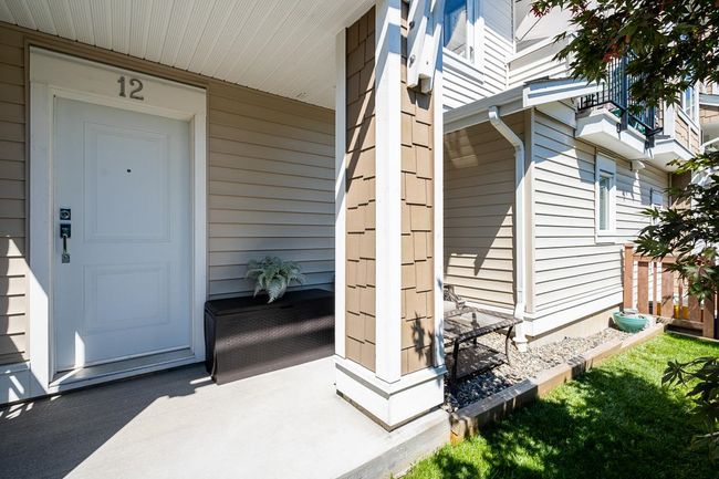 12 - 19433 68 Avenue, Townhouse with 3 bedrooms, 2 bathrooms and 2 parking in Surrey BC | Image 5