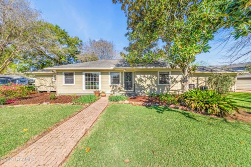 601 Napoleon Ave, New Iberia, LA, 70563-1841 | Card Image