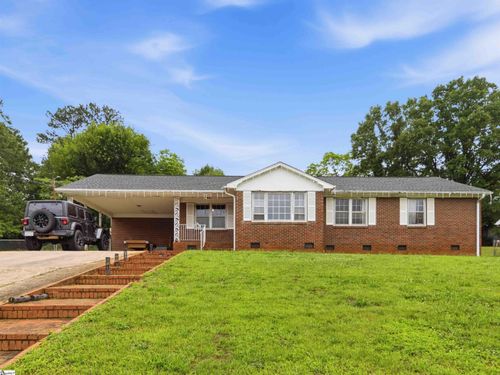 186 Stribling Cir, Spartanburg, SC, 29301-1651 | Card Image