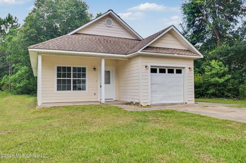 11609 Oaklane Dr, Gulfport, MS, 39503-3681 | Card Image