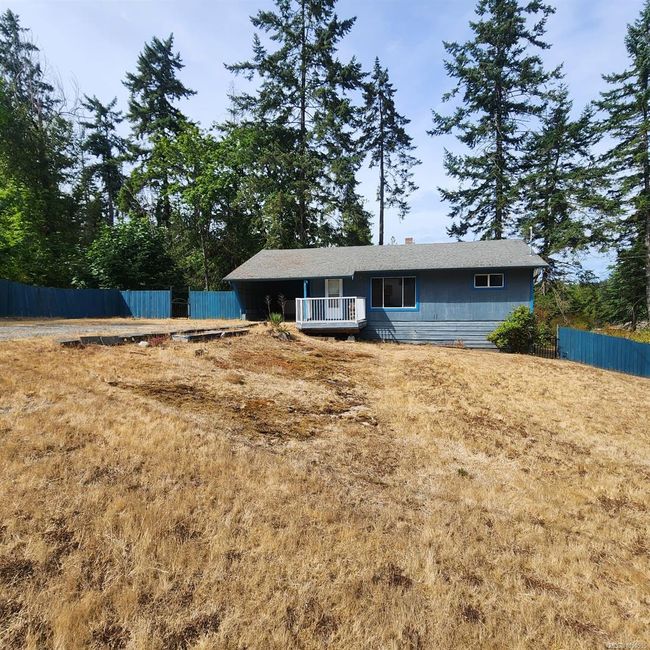 2069 Akenhead - MAIN HOME | Image 18