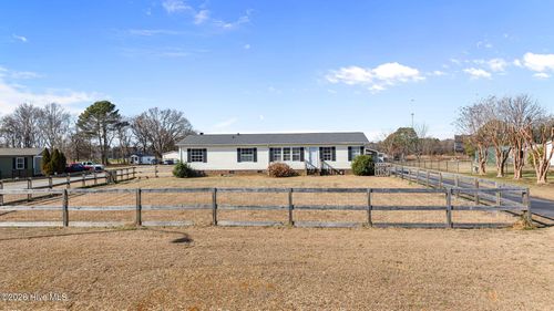 70 Alyssum Dr, Four Oaks, NC, 27524-8047 | Card Image