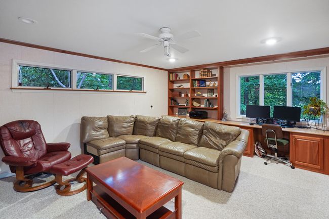 Den/Office | Image 24