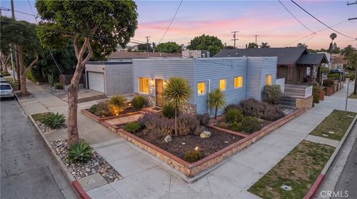 1652 Loma Ave, Long Beach, CA, 90804-2748 | Card Image