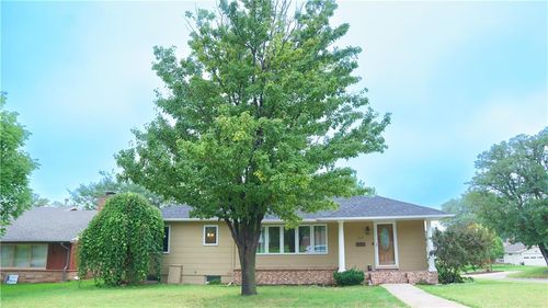 514 N Brown Ave, Norton, KS, 67654-1504 | Card Image