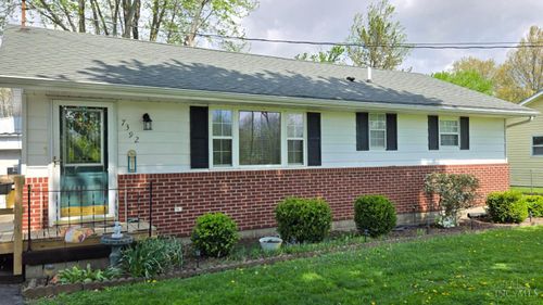 7392 Fairground Road, Blanchester, OH, 45107 | Card Image