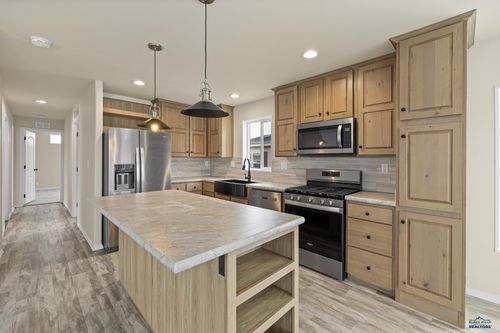 4422 Circlewood Dr, RAPID CITY, SD, 57703-6360 | Card Image