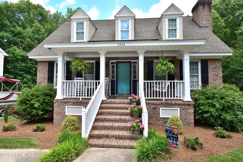 3924 Crosswinds Dr, Rocky Mount, NC, 27803-1444 | Card Image