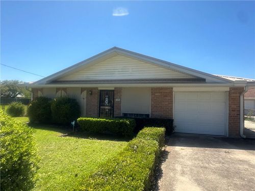 230 Courville Dr, Luling, LA, 70070-4447 | Card Image