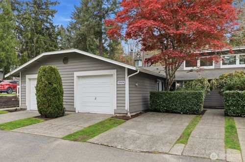 8b-15929 Ne 41st St, Redmond, WA, 98052-5266 | Card Image