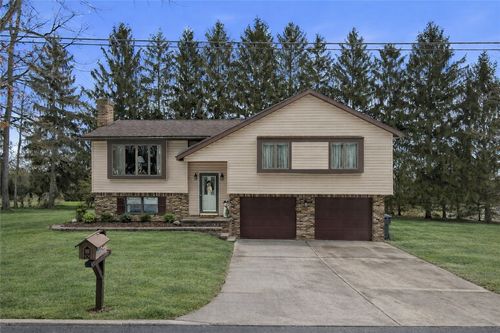 132 Graham Dr, Renfrew, PA, 16053-9527 | Card Image